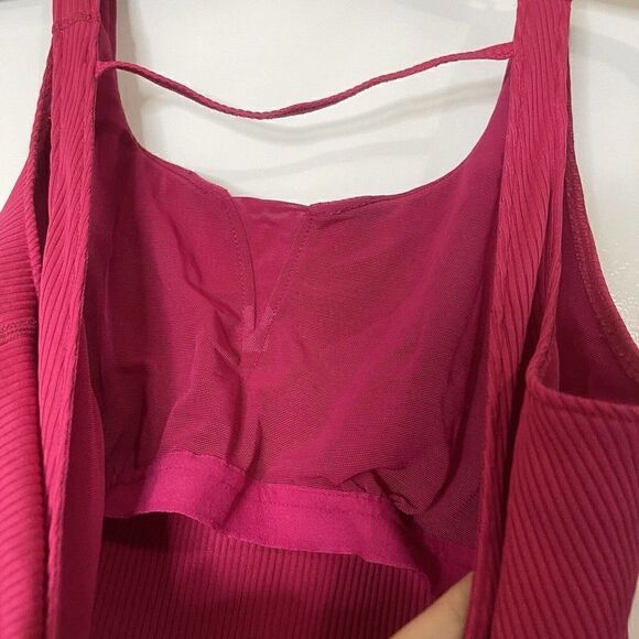 Free people FP movement Pink cropped non padded tank top size Large - Picture 6 of 6